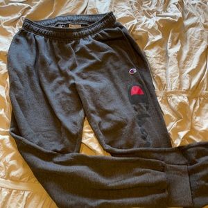 DARK GRAY CHAMPION LOGO JOGGERS MEDIUM